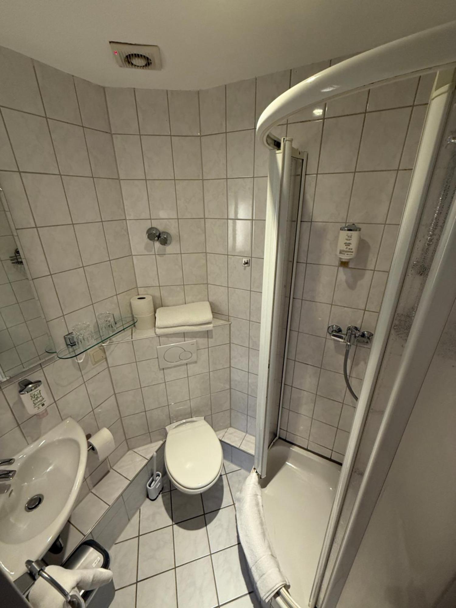 Hotel & Restaurant Elbschetal Веттер Экстерьер фото